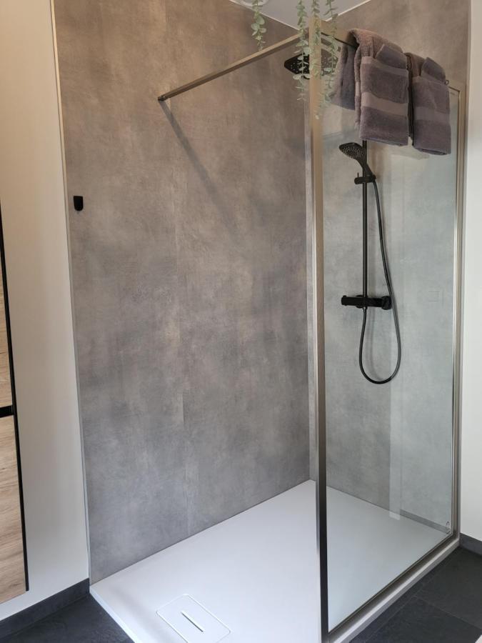 Aparthotel Loogiez Tongeren Zewnętrze zdjęcie