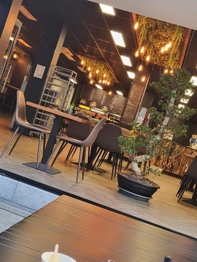 Aparthotel Loogiez Tongeren Zewnętrze zdjęcie
